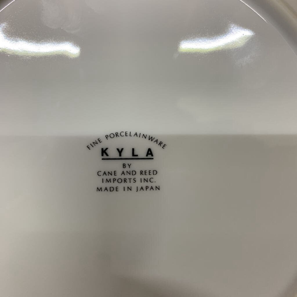 KYLA BY CANE AND REED DINNER PLATE 10.25" 1980's