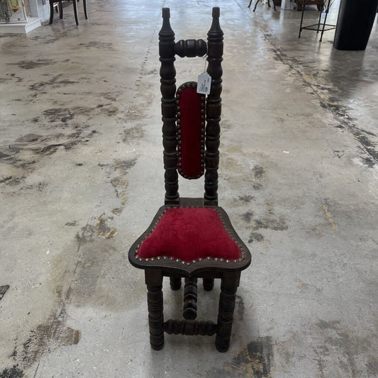 VINTAGE RED CUSHIONED PRAYER/VALET CHAIR