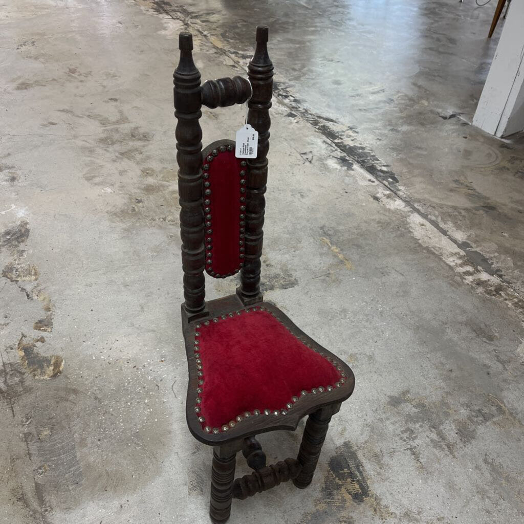 VINTAGE RED CUSHIONED PRAYER/VALET CHAIR