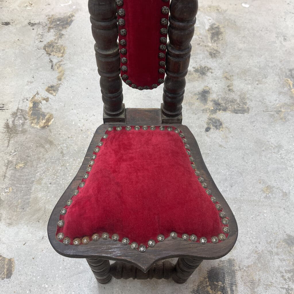 VINTAGE RED CUSHIONED PRAYER/VALET CHAIR