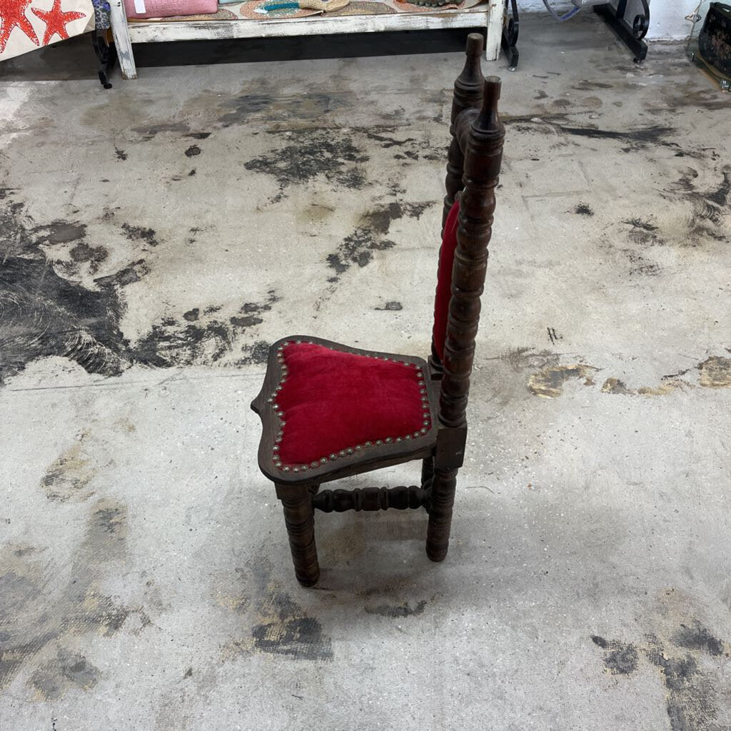 VINTAGE RED CUSHIONED PRAYER/VALET CHAIR