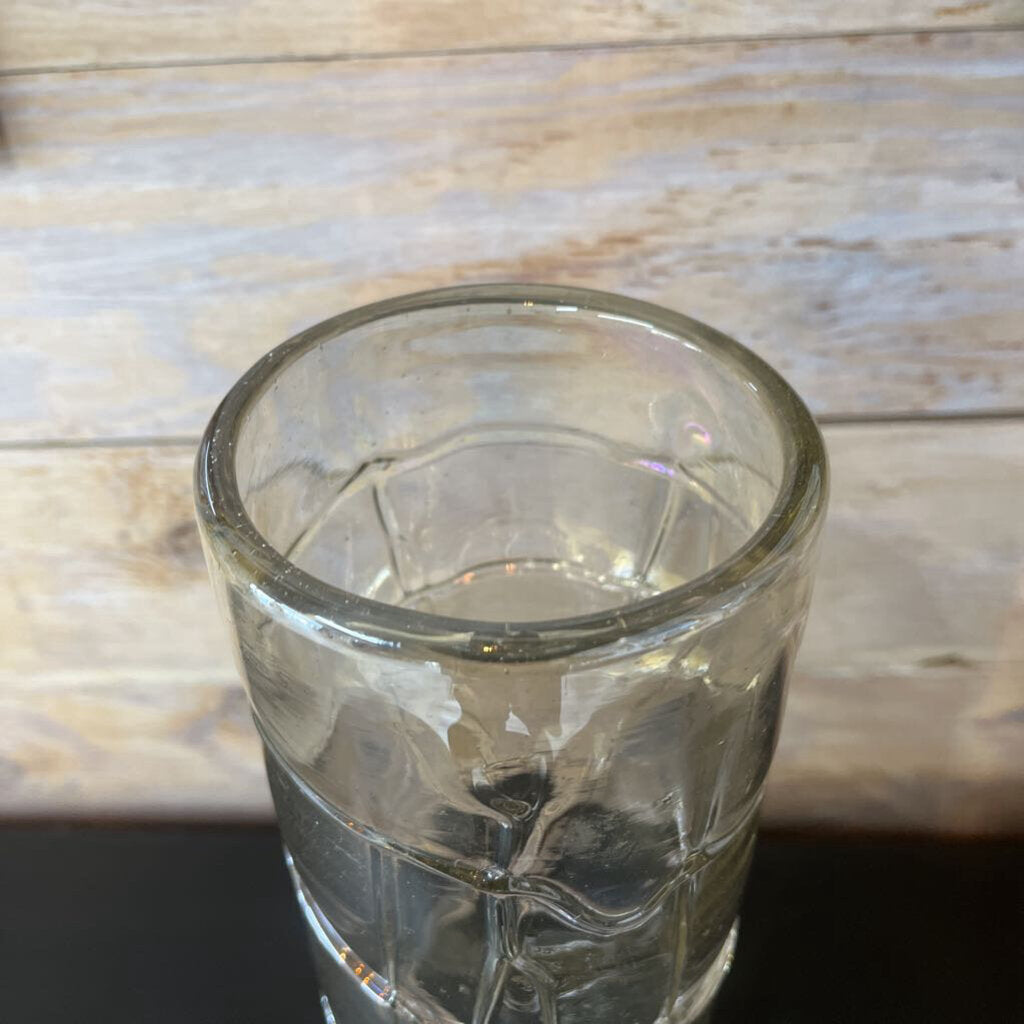 CLEAR VASE