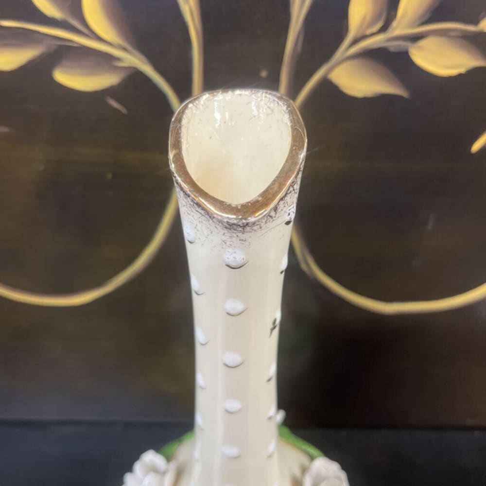 BEAUTIFUL BONE CHINA FLOWER VASE