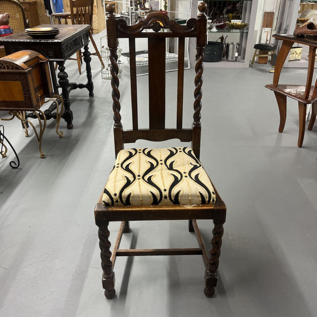 OLD TIGER OAK BARLEY TWIST CHAIR 17TH CENTURY-Thriftique Marketplace