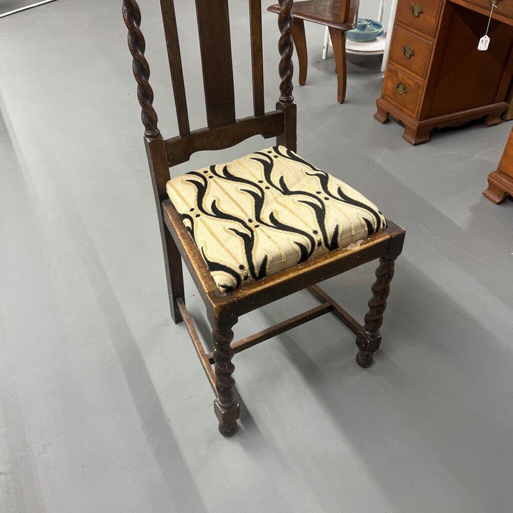 OLD TIGER OAK BARLEY TWIST CHAIR 17TH CENTURY-Thriftique Marketplace