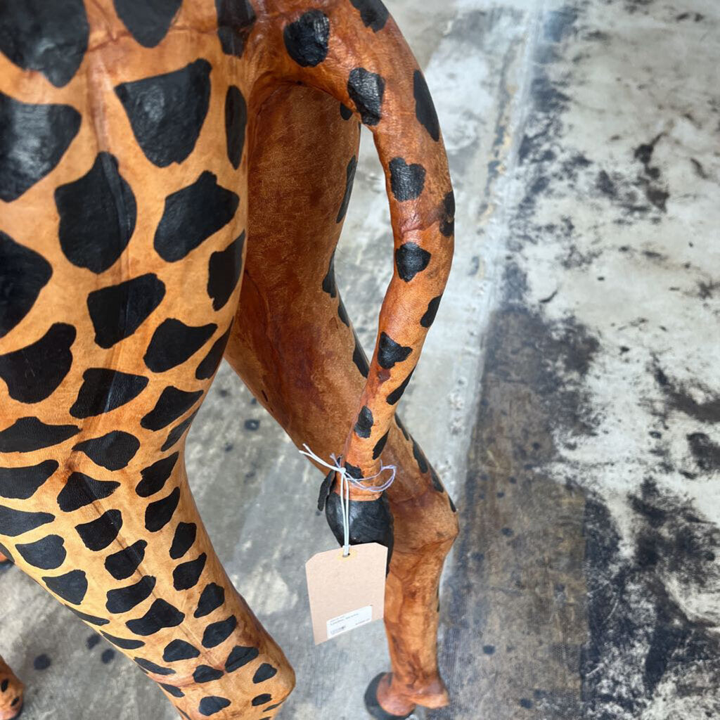 LEATHER GIRAFFE