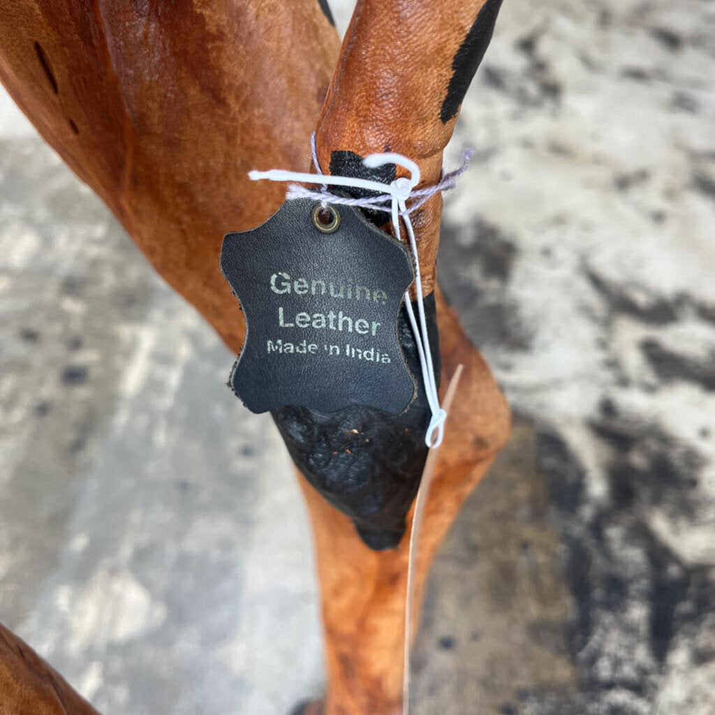 LEATHER GIRAFFE