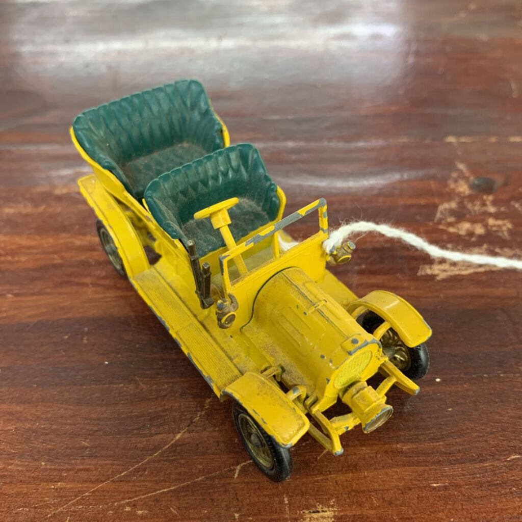 VTG YELLOW ENGLISH MODEL CAR-Thriftique Marketplace