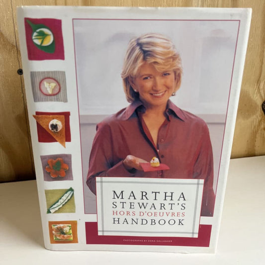 MARTHA STEWART'S HORS D'OEUVRES HANDBOOK