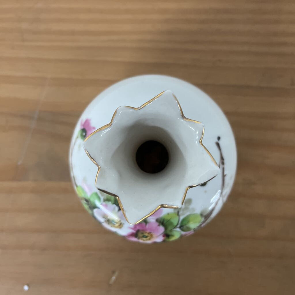 VINTAGE WEISLEY CHINA VASE