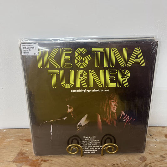 IKE & TINA TURNER - SOMETHING'S GOT A HOLD ON ME