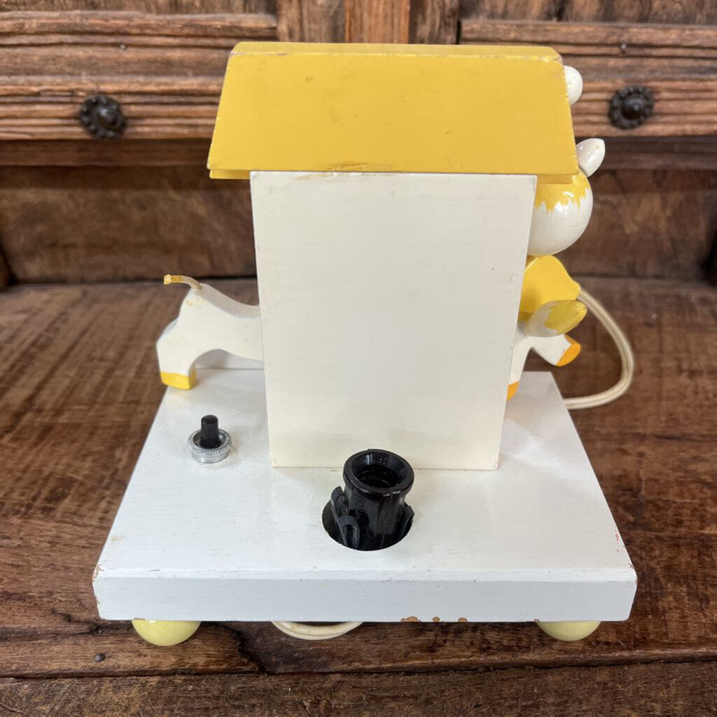 VINTAGE YELLOW NURSERY NIGHT LIGHT -"HEY DIDDLE DIDDLE"