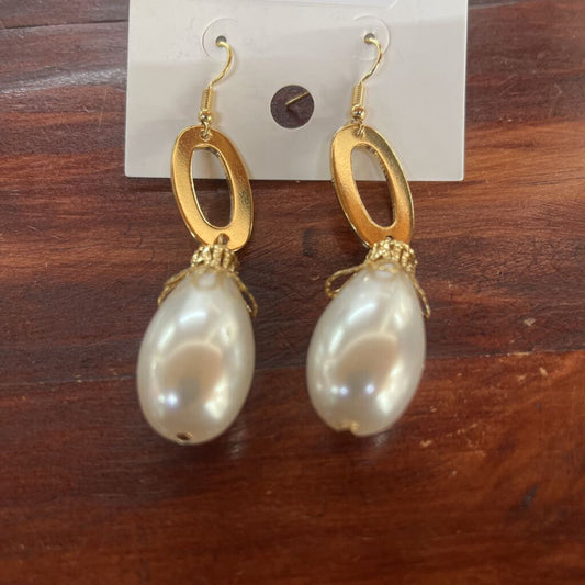 FASHION EARRINGS-Thriftique Marketplace