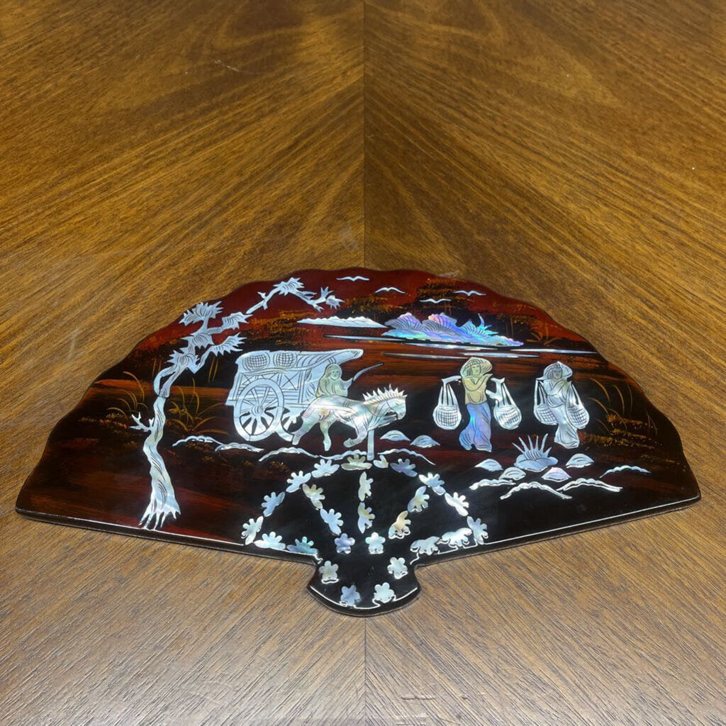 LACQUERED WOOD WITH MOTHER OF PEARL