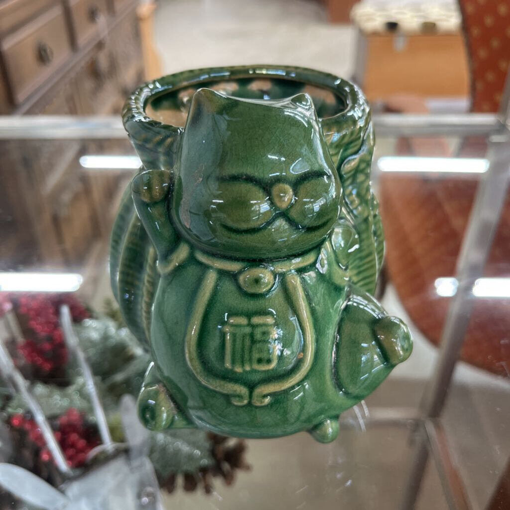 RYUKU JAPANESE LUCKY CAT VASE