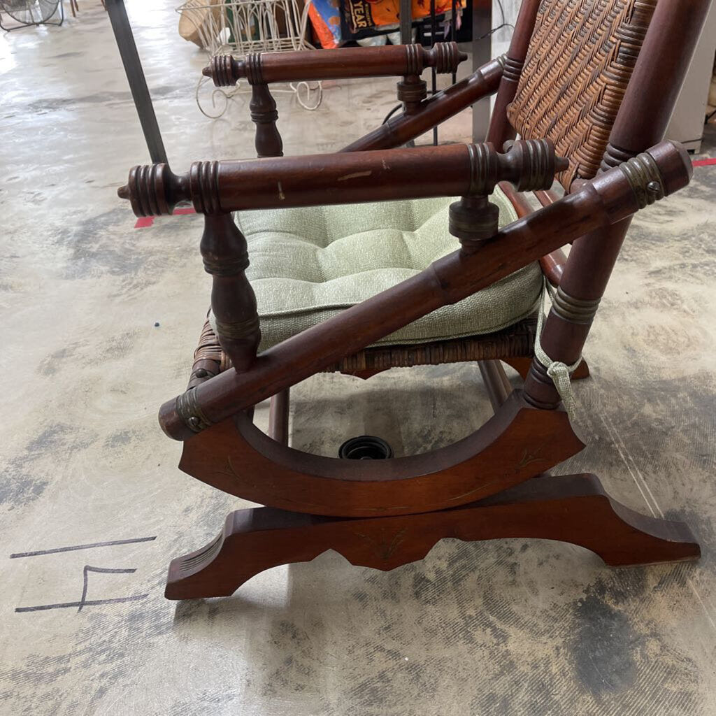 ANTIQUE PLATFORM ROCKER