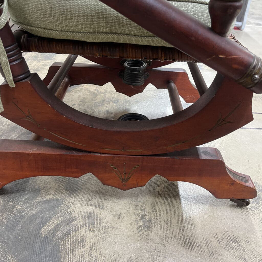 ANTIQUE PLATFORM ROCKER