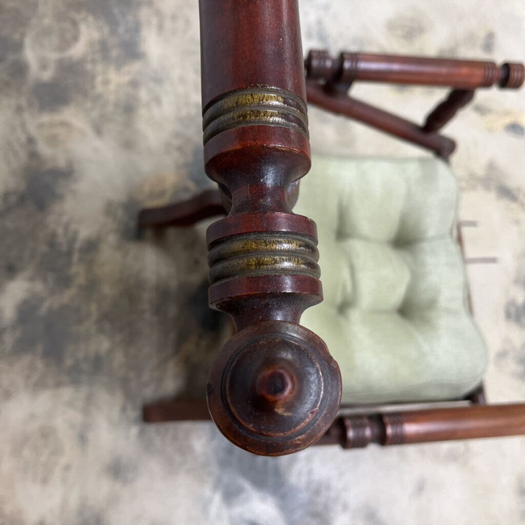 ANTIQUE PLATFORM ROCKER