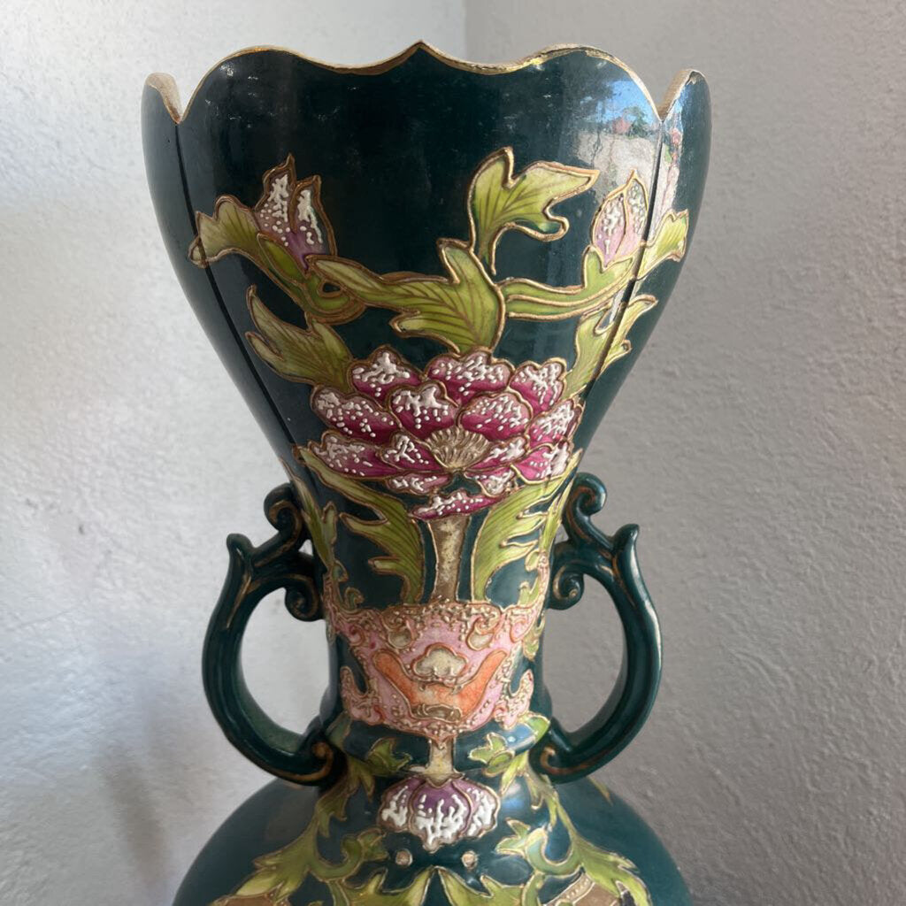 SATSUMA VASE