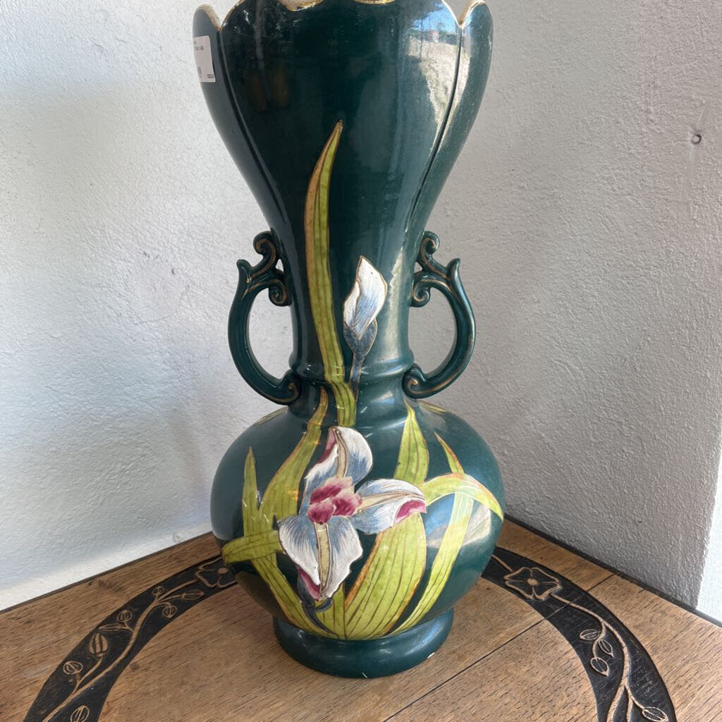 SATSUMA VASE