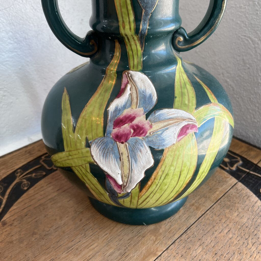 SATSUMA VASE