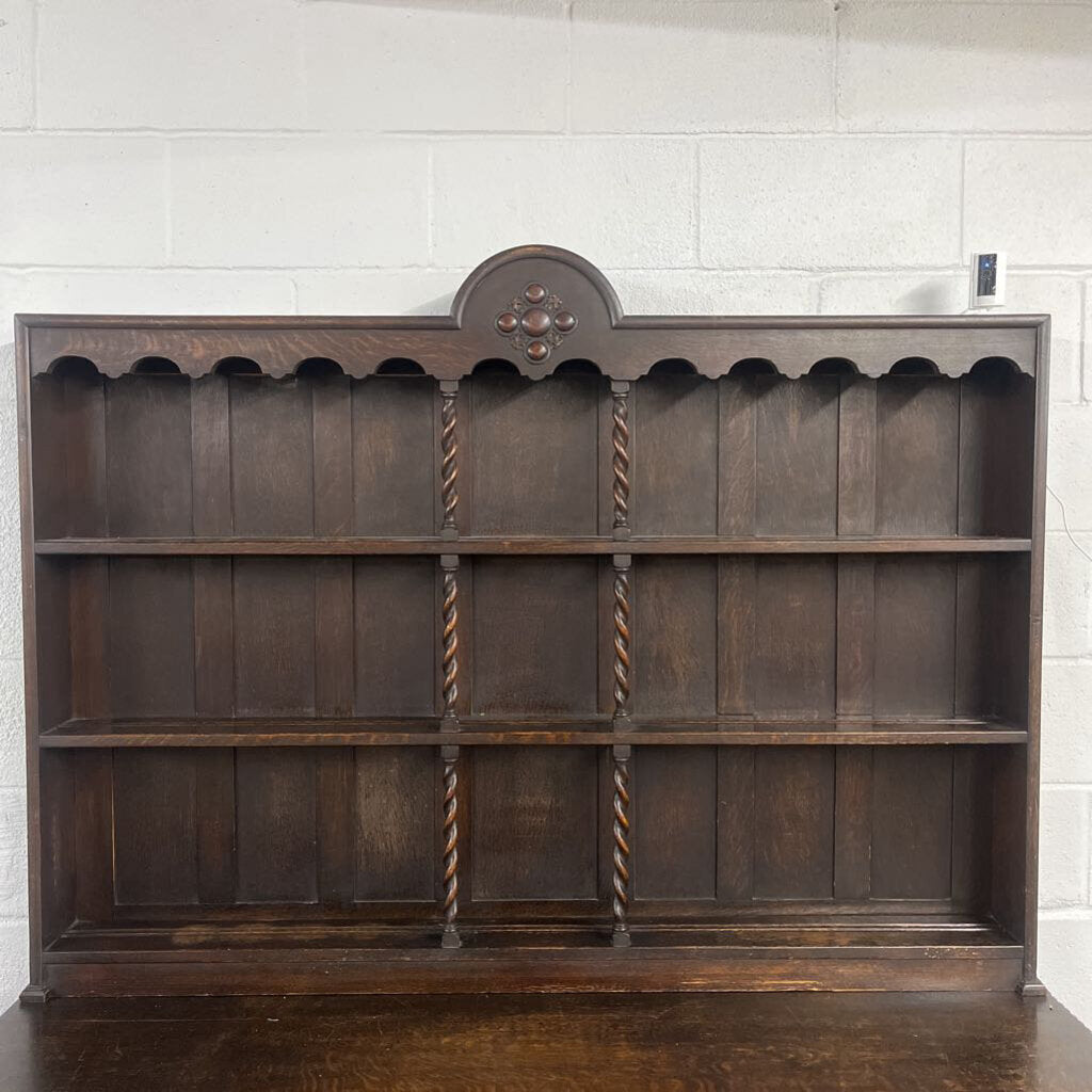 17TH ANTIQUE OAK WOOD SIDEBOARD