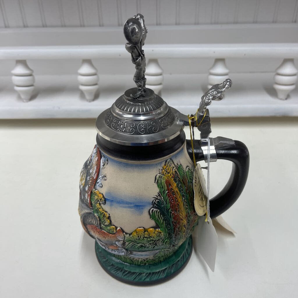 VINTAGE PEWTER PIKE FISHERMAN BEER STEIN