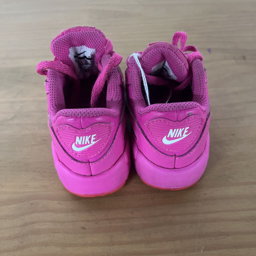 NIKE AIR MAX: 5C