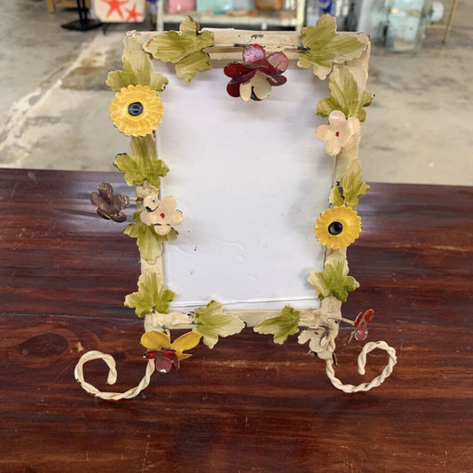 METAL FLOWER FRAME