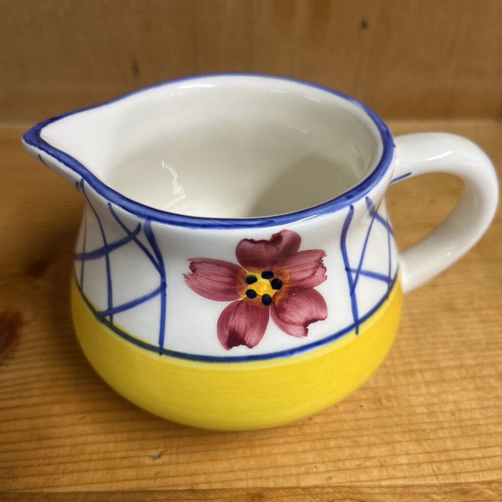 CIC YELLOW BLUE CREAMER