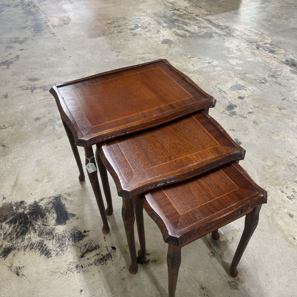 ANTIQUE WOOD 3PC NESTING TABLES SET - PLEASE READ DESCRIPTION