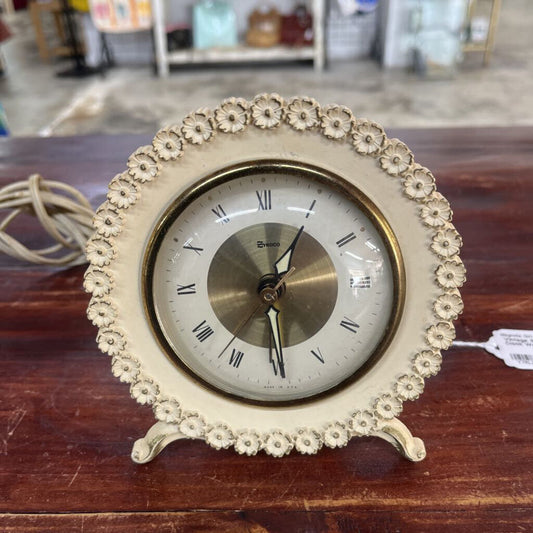 VINTAGE SYROCO ELECTRIC CLOCK WORKS-Thriftique Marketplace