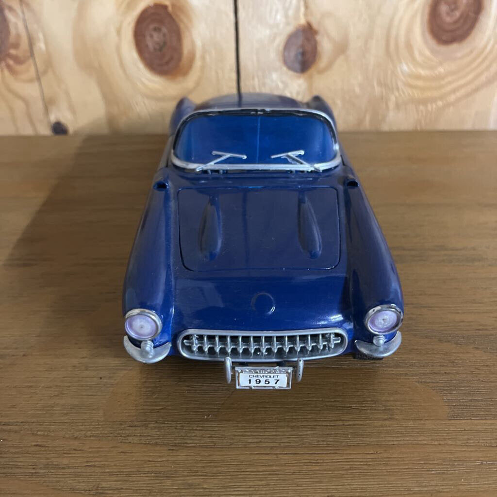 1957 CORVETTE