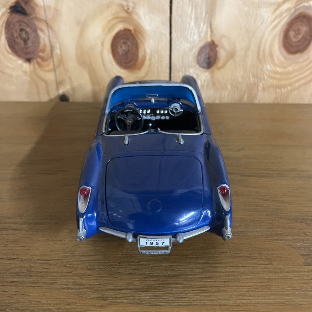 1957 CORVETTE