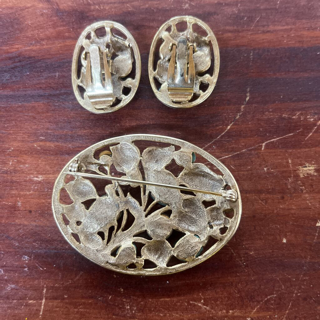 Thriftique Marketplace-VINTAGE OVAL CABOCHON ART NOUVEAU BROACH WITH EARRINGS DEMI PARURE