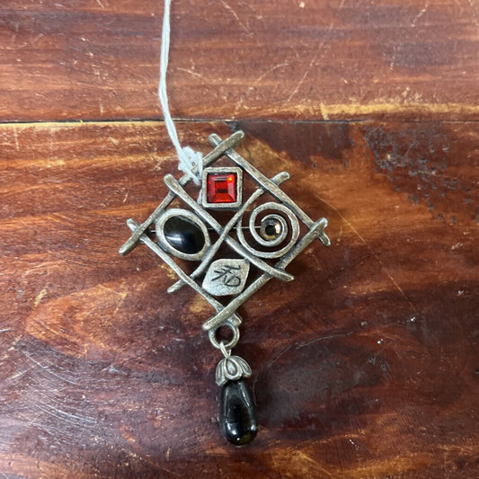 Vintage Silvertone Gemstone Brooch