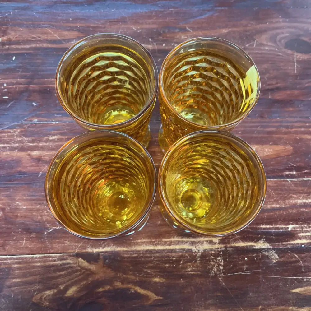 SET OF 4 VINTAGE GLASSES