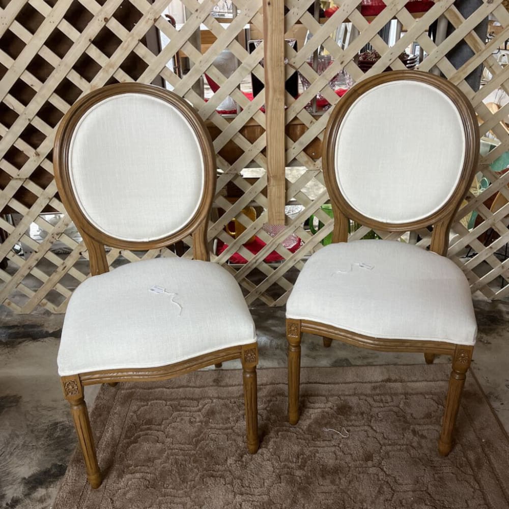 PAIR OF WHITE CHAIRS