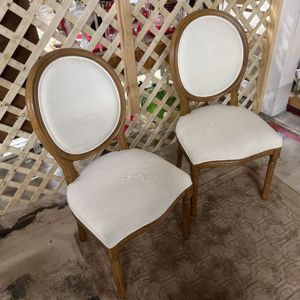 PAIR OF WHITE CHAIRS