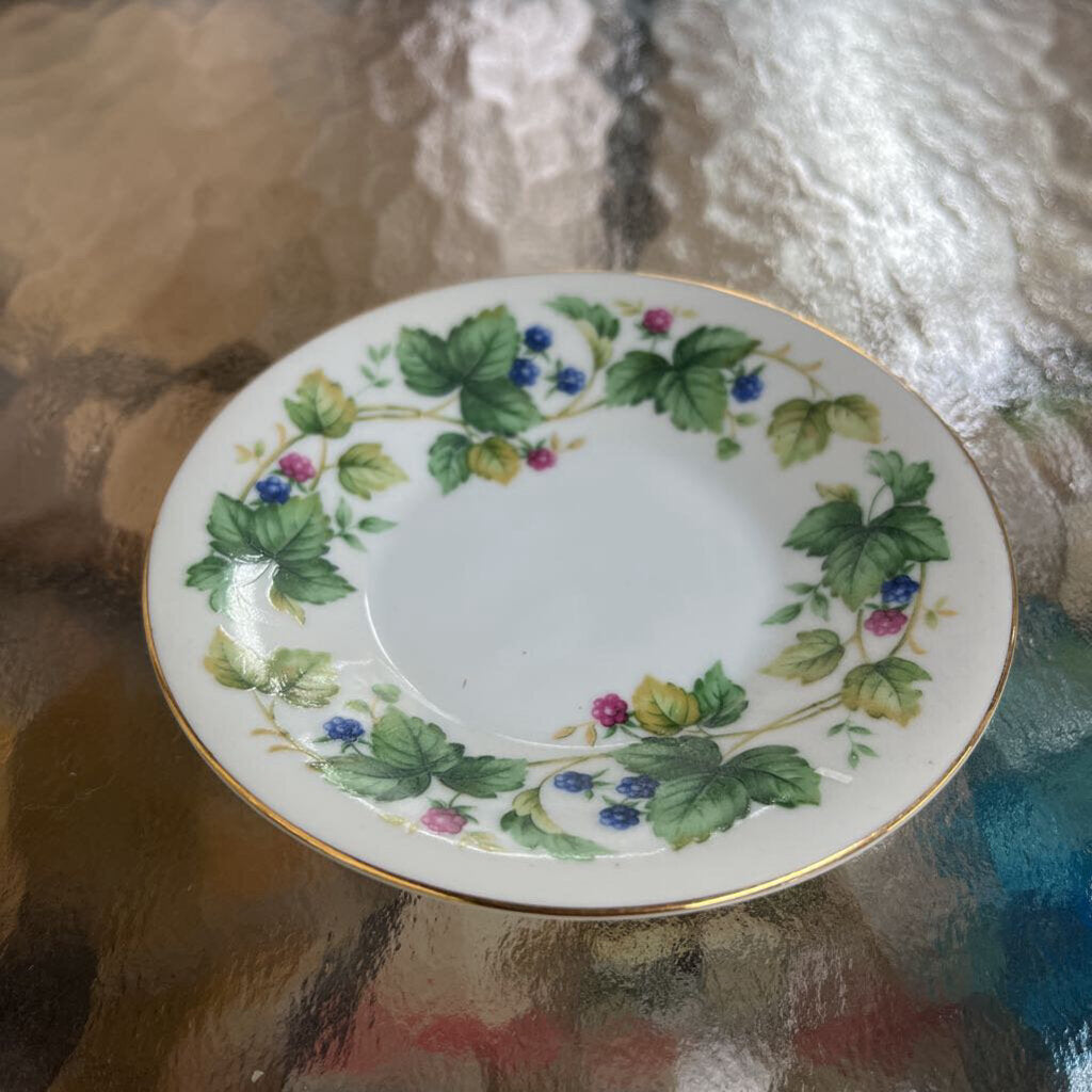 8PC ADREA CUPS & SAUCERS SET