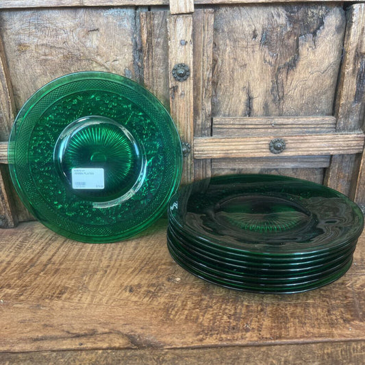 GREEN PLATES