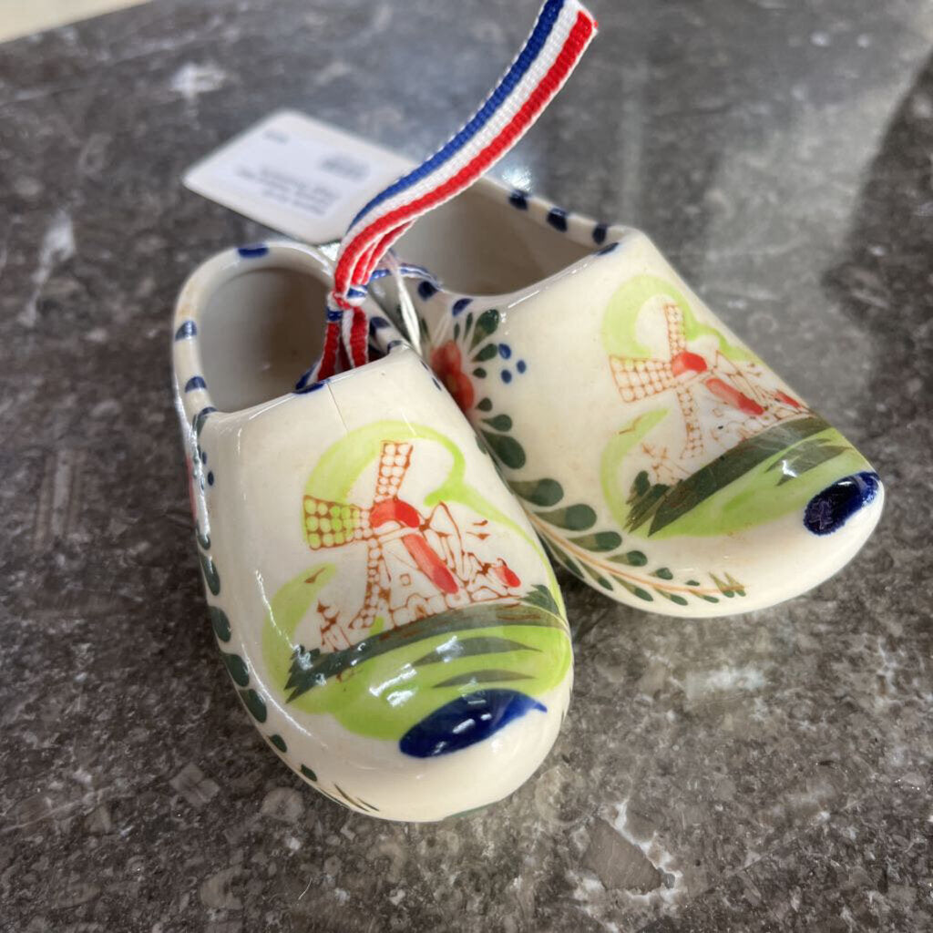 CERAMIC HOLLAND MINI CLOGS ORNAMENTS-Thriftique Marketplace