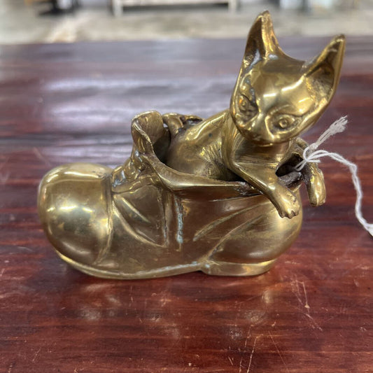 VINTAGE BRASS PUSS N BOOT (CAT)-Thriftique Marketplace