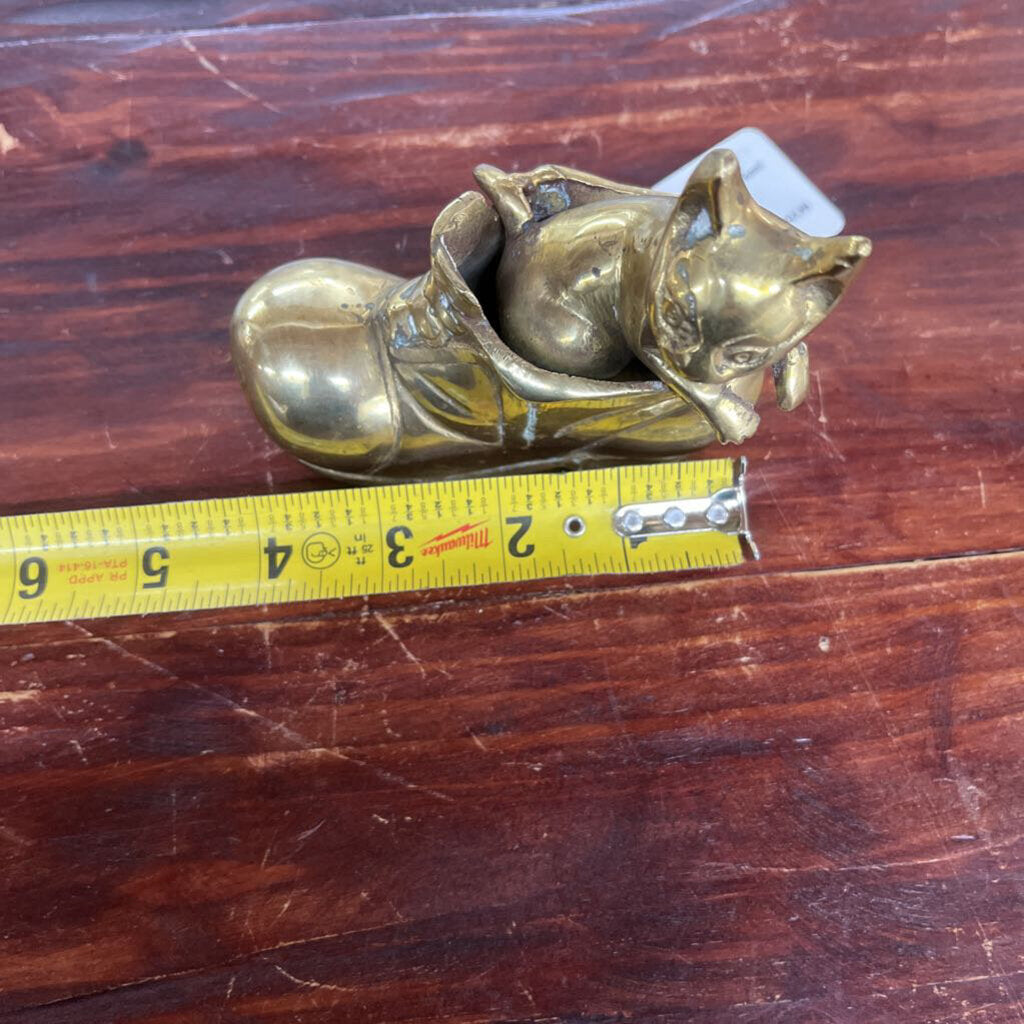 VINTAGE BRASS PUSS N BOOT (CAT)-Thriftique Marketplace