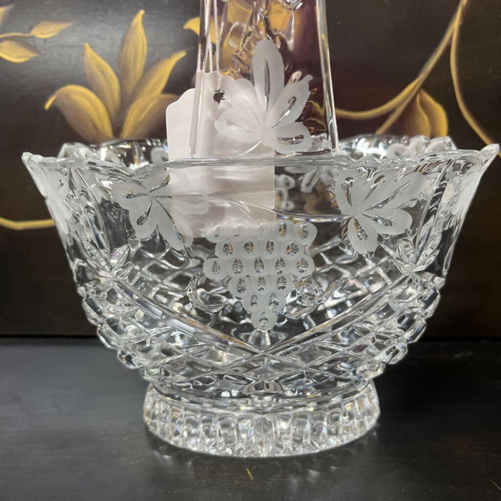 CRYSTAL GRAPES/LEAVES BASKET