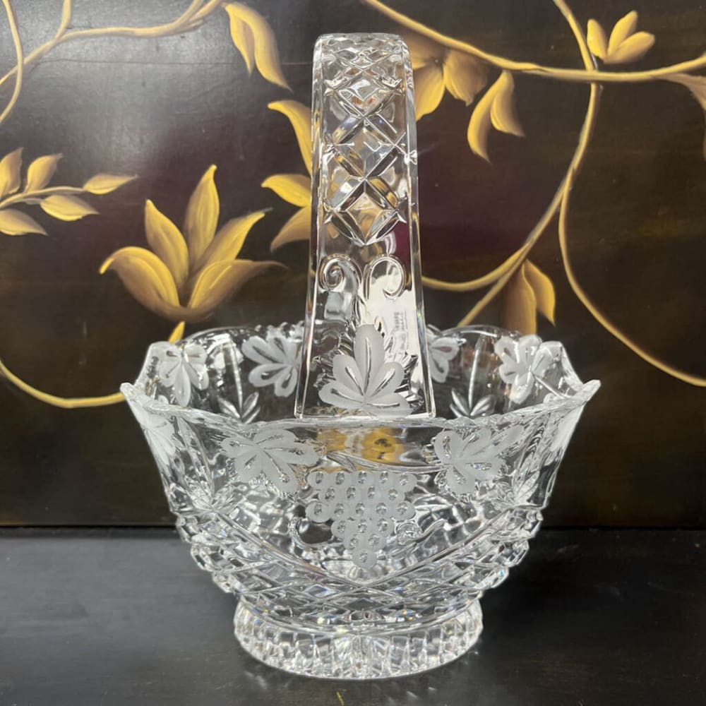 CRYSTAL GRAPES/LEAVES BASKET