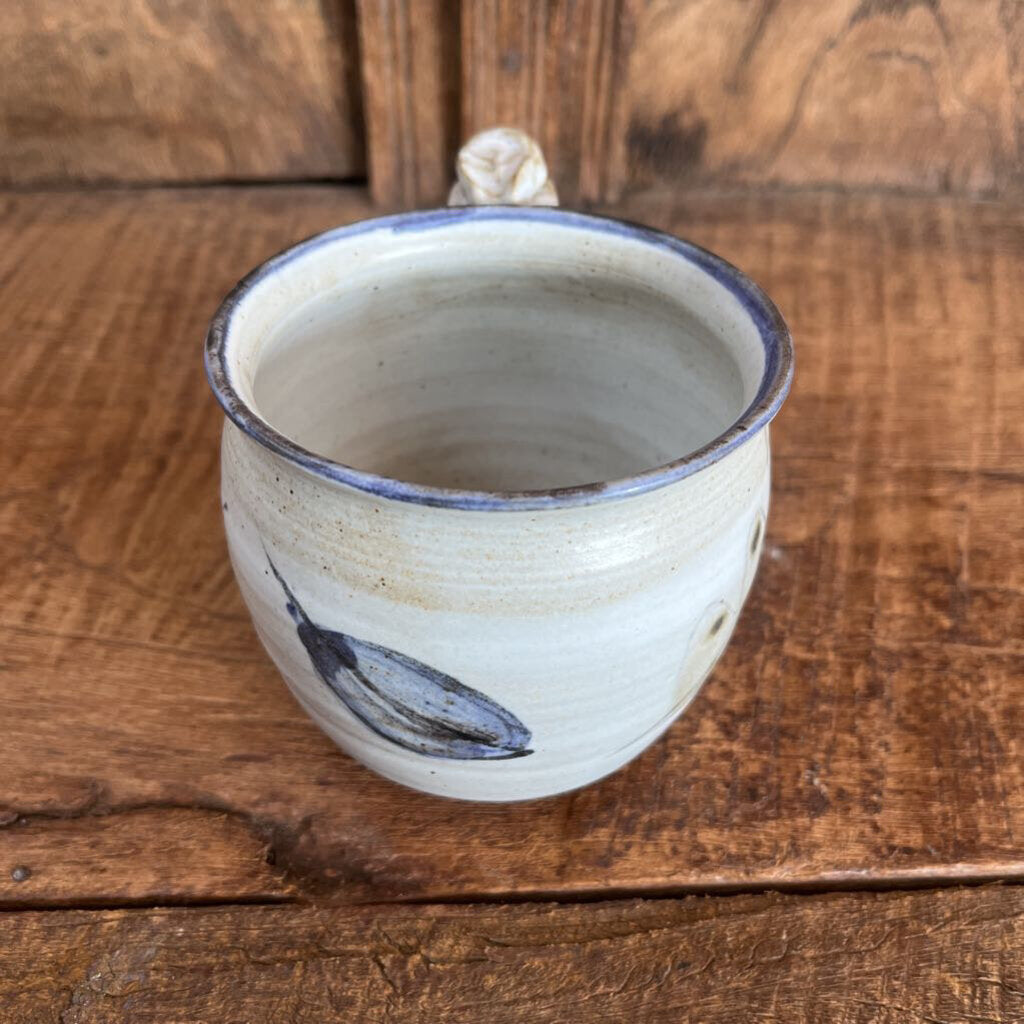 SIGNED BLUE RIM ART POTTERY MUG