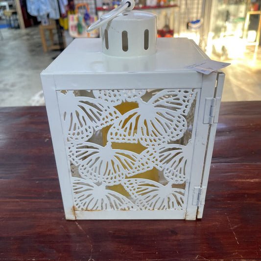 BUTTERFLY LANTERN