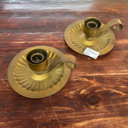 SET OF 2 HOMCO CANDLEHOLDER VINTAGE STYLE METAL BRASS 6" DIAMETER HANDLE TAPER CANDLE