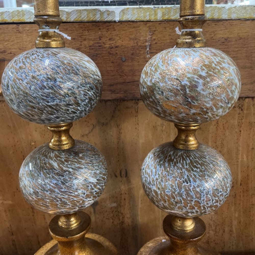 PAIR BLACK AND GOLD BALL LAMPS (2)